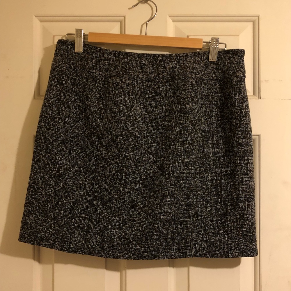 PRICE DROP!! Banana Republic skirt